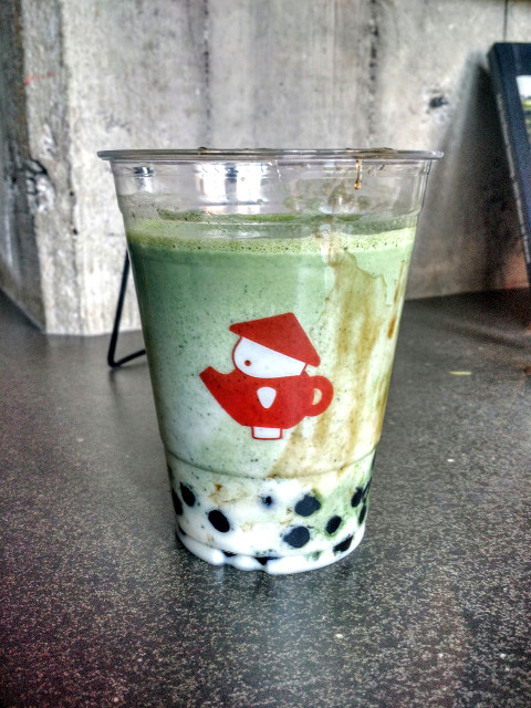 Asha, matcha latte